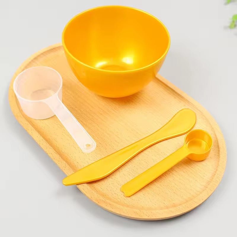 4 piece Facial Set - Mixing Bowl, Spatula, Small Scoop + Measuring Scoop