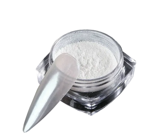 Hailey Bieber White Nail Mirror Chrome Powder