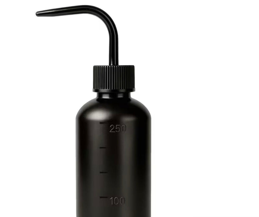 Lash + Tattoo Squeeze Rinse Bottle, Black Canada